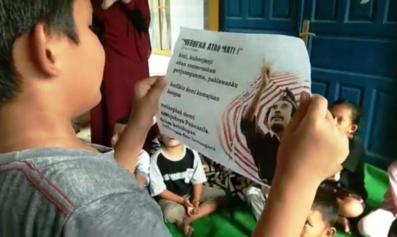 Aktivitas di rumah Tirtonegoro Foundation bersama anak-anak Marjinal Samarinda yang memperkenalkan seni I Tirtonegoro Youtube
