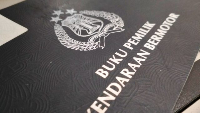 BPKB kendaraan yang lama akan segera digantikan dengan BPKB Elektronik bagi pembeli mobil baru di Maret 2025 ini I Wadahkata.id