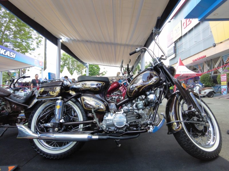 Selain kompetisi modifikasi, HMC (Honda Modif Contest) juga menyediakan Showcase Arena sebagai tempat bagi modifikator untuk berekspresi secara bebas I wadahkata.ID