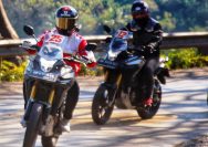 Ilustrasi_ cari #Cari_Aman Berkendara; Gunakan Perlengkapan, Surat kendaran lengkap, Utamakan Pejalan-Kaki, Patuhi Lalu Lintas, dan gunakan Kendaraan standar I IST