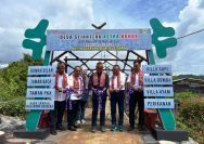 Ketua Yayasan AHM Ahmad Muhibbuddin (tengah) bersama pemerintah setempat meresmikan Desa Sejahtera Astra Honda Jalatrang, Ciamis (10/12) I IST