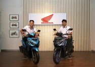 Mario Suryo Aji (kiri) dan Veda Ega Pratama (kanan) mendapat dukungan, sebelum keduanya berangkat untuk mengharumkan nama Indonesia di pentas balap Grand Prix 2026 I IST