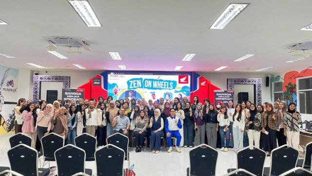 Astra Motor Kalimantan Timur 2 rayakan semangat kartini lewat Seminar Safety Riding Bertajuk Zen on Wheels bagi kartini muda masa kini yang sukses digelar pada Jumat (17/04) lalu di Main Dealer Astra Motor Kalimantan Timur 2 I IST