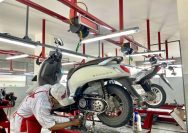 Banjir melanda Kutai Barat. Simak 4 langkah darurat dari Astra Motor Kaltim 2 untuk menangani sepeda motor yang terendam banjir agar mesin tidak rusak parah I IST