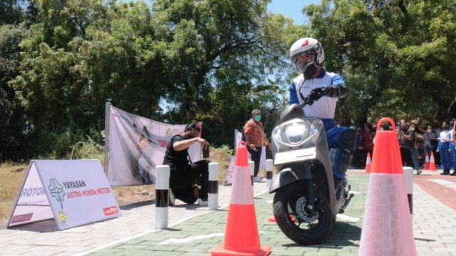 Yayasan Astra Honda Motor (Yayasan AHM) mengajak generasi muda menggunakan bahasa Gen Z dalam menyampaikan pesan keselamatan berkendara lewat gelaran Safety Riding Short Movie Contest 2026 (SMC 2026) yang akan berlangsung mulai 25 Mei hingga akhir Juli 2026 I IST
