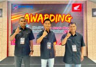 Para juri yang berasal dari sekolah binaan yakni Bapak Yulius Kami Kaki, ST (Kiri) dari SMKN 19 Samarinda, Bapak Tidar Karya Nugraha (tengah) dari SMKN 6 Samarinda dan Bapak Yosrin (kanan) dari SMKN 16 Samarinda I IST