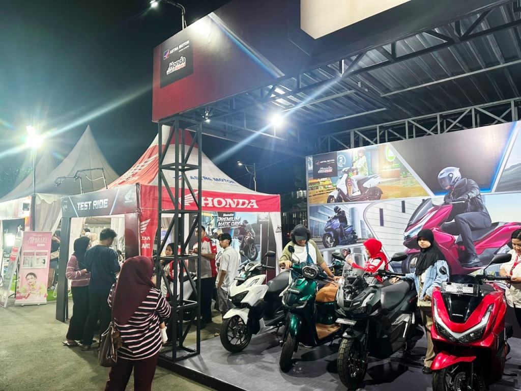 Honda Premium Matic Day (HPMD) sukses jadi sorotan pecinta kuliner Samarinda lewat Festival Pedas Puas Samarinda yang dilaksanakan sejak Senin (01/06) hingga hingga Minggu, akhir pekan (07/06) kemarin di halaman parkir GOR Segiri Samarinda I IST
