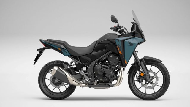 New NX500 hadir sebagai big bike adventure touring Honda terbaru di Indonesia dengan tiga pilihan warna premium, yaitu Pearl Horizon White, Graphite Black, dan Mat Gunpowder Black Metallic I IST