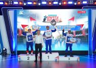 Ibnu Fachrizal dari Astra Motor Kalimantan Timur 2 berdiri di podium Juara 1 kategori Instructor Category Big Bike Class pada penyerahan penghargaan The 17th Astra Honda Safety Riding Instructors Competition (AHSRIC) 2026 di Astra Honda Motor Safety Riding Park, Deltamas, Cikarang I IST