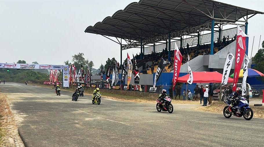 Astra Motor Kalimantan Timur 2 dukung penuh Ajang Kejurnas Motoprix Putaran 4 Region C Kalimantan yang berlangsung di Sirkuit Permanen Kalan, Samarinda Seberang, Kalimantan Timur, pada 29-30 Agustus kemarin I istimewa