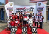 Matthew Poetera Sah selaku Marketing Manager Astra Motor Kalimantan Timur 2 dalam memberikan dukungannya di ajang Kejurnas Motoprix Putaran 4 Region C Kalimantan yang berlangsung di Sirkuit Permanen Kalan, Samarinda Seberang, Kalimantan Timur, pada 29-30 Agustus kemarin I ISTIMEWA