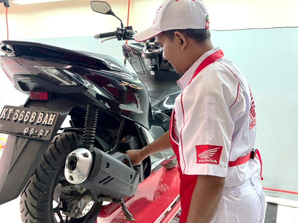 Astra Motor Kalimantan Timur 2 turut menghadirkan program Paket Jasa Service Lengkap khusus bagi pengguna sepeda motor Honda yang dapat dinikmati hingga akhir September (30/9) mendatang I ISTIMEWA