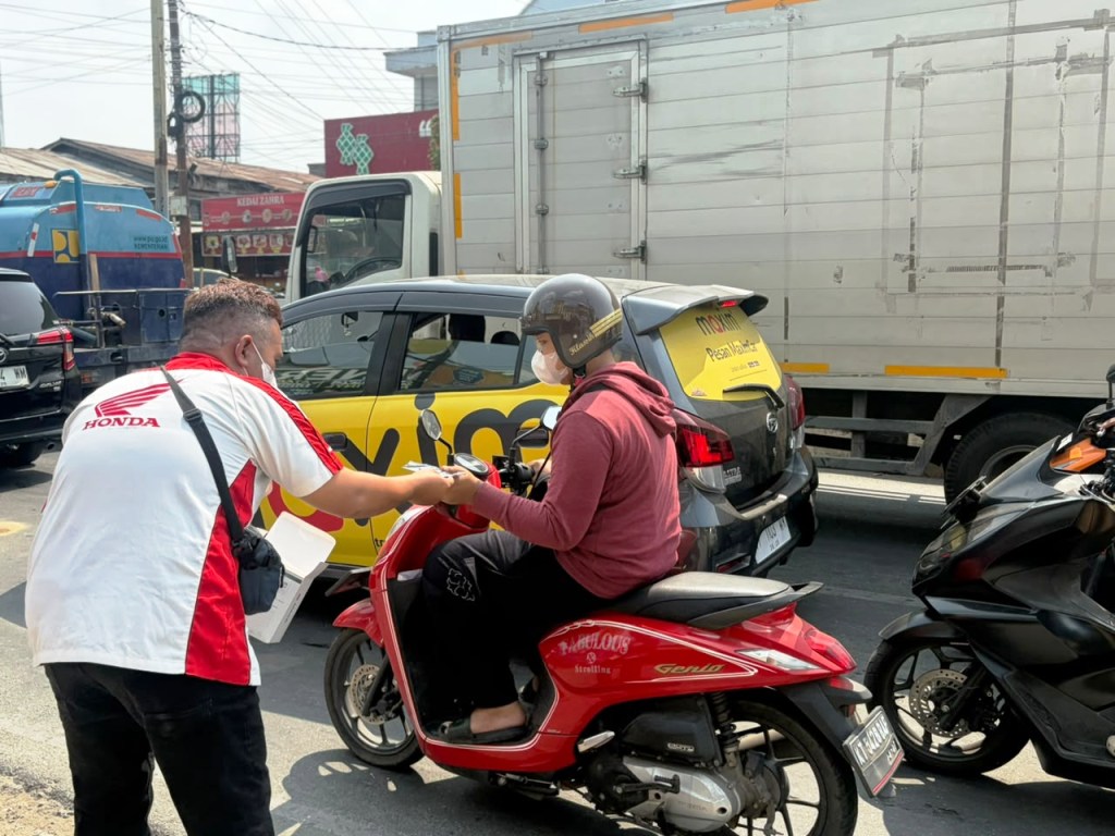 Astra Motor Kalimantan Timur 2 bersama dengan Dinas Lingkungan Hidup Kota Samarinda, jaringan dealer sepeda motor Honda dan Finance Company sukses menyelenggarakan program Honda Etam Peduli yang telah dilaksanakan pada Jumat (18/9) lalu di kota Samarinda I ISTIMEWA