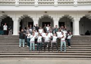 Sebanyak 17 peserta yang terdiri dari vlogger, rekan-rekan media, perwakilan komunitas sepeda motor Honda, serta tim Main Dealer Astra Motor Kalimantan Timur 2 turut bersatu meramaikan gelaran Honda Bikers Day (HBD) 2026 Regional Kalimantan dengan touring menuju Kota Tenggarong dan finish di GOR Kadrie Oening pada Sabtu (3/10) lalu I ISTIMEWA
