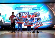 Perwakilan Main Dealer Astra Motor Kalimantan Timur 2 yakni Geraldo Tristan Regan (kedua kiri) berhasil meraih prestasi sebagai juara 2 kategori Agent Award pada gelaran bertajuk Cari Aman Academy 2026 yang telah dilaksanakan pada Senin hingga kamis (5-8/10) lalu I ISTIMEWA