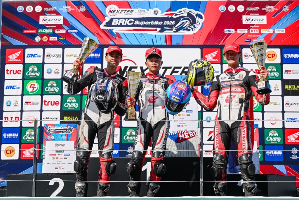 Resky Yusuf Hermawan (tengah) meraih podium perdananya yakni podium pertama di race pertama Idemitsu Honda Thailand Talent Cup 2026 seri kelima, Chang International Circuit, Buriram, Thailand, Sabtu (17/10) I ISTIMEWA